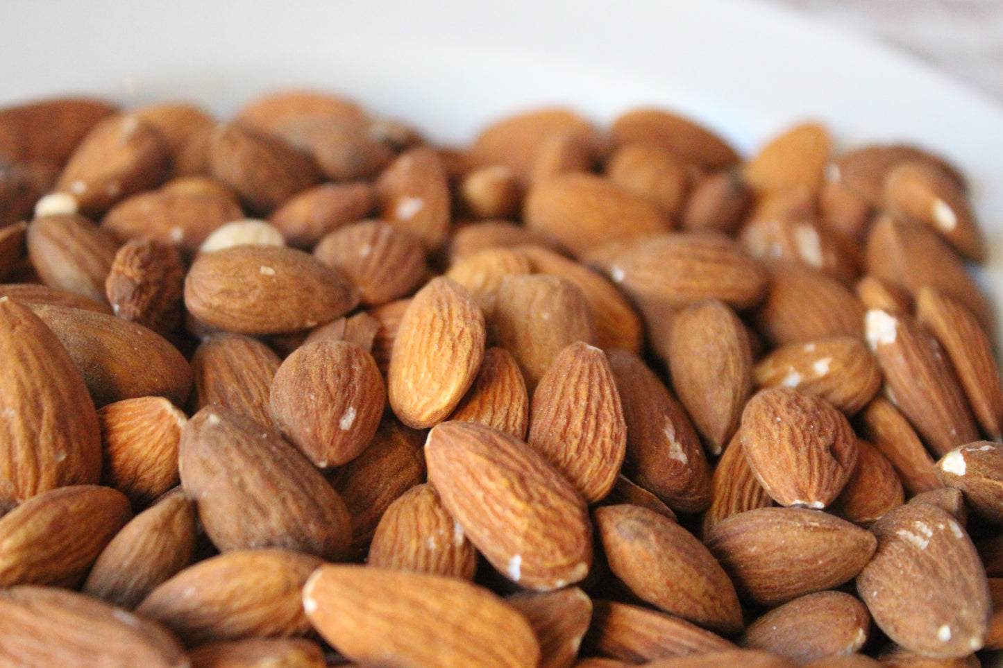 Almonds Nuts Raw & Unsalted