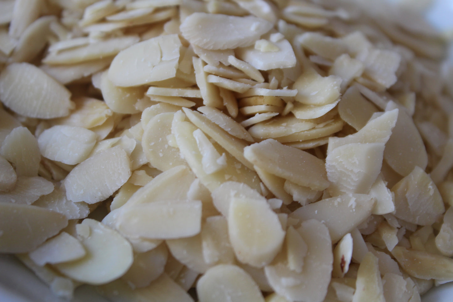 Almonds Flaked Raw & Unsalted